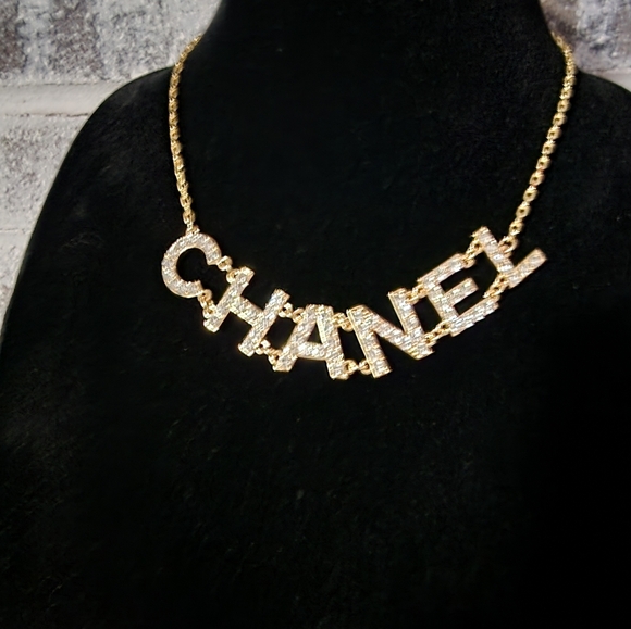 Brand New Gorgeous Sparkling Designer Necklace - Picture 7 of 9